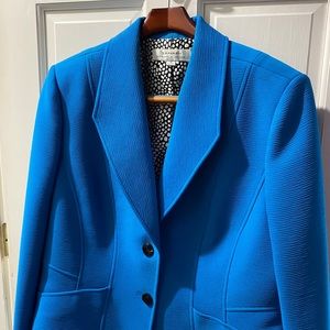 Beautiful textured turquoise suit jacket. 18W